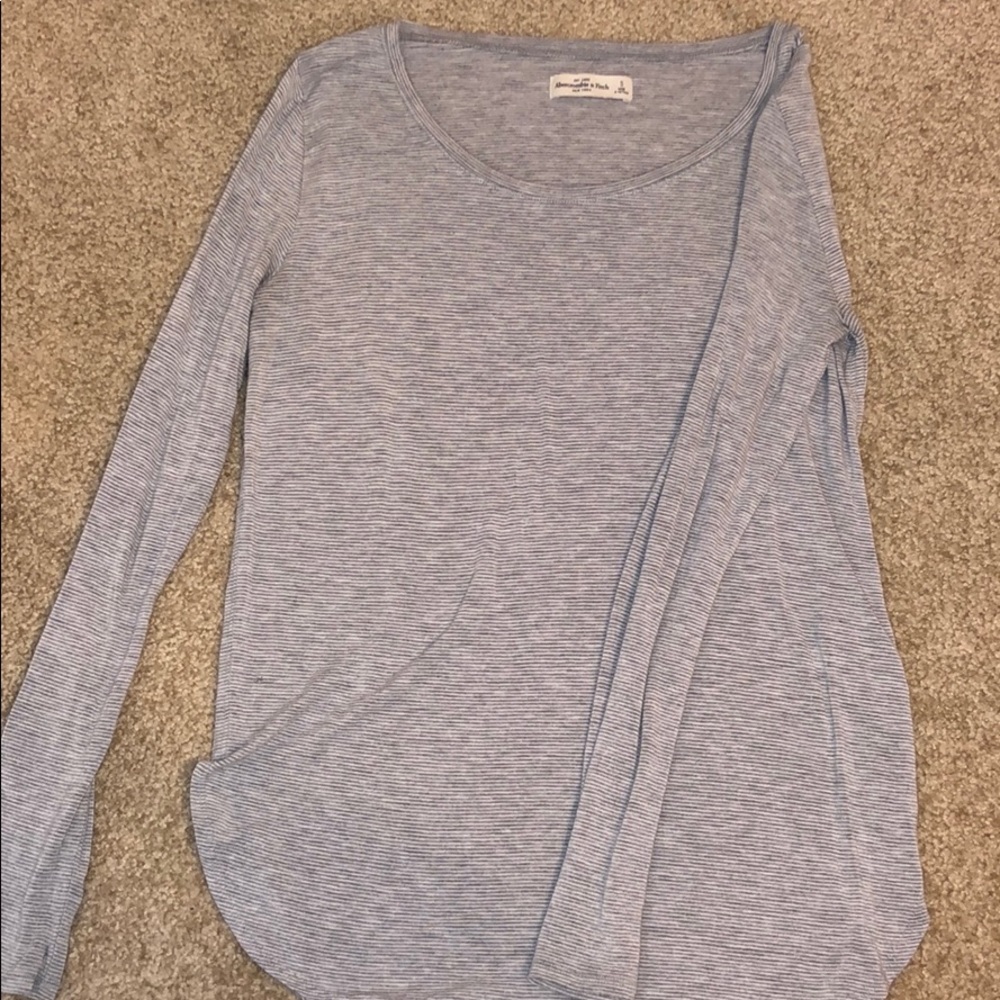 Women’s A&F long sleeve